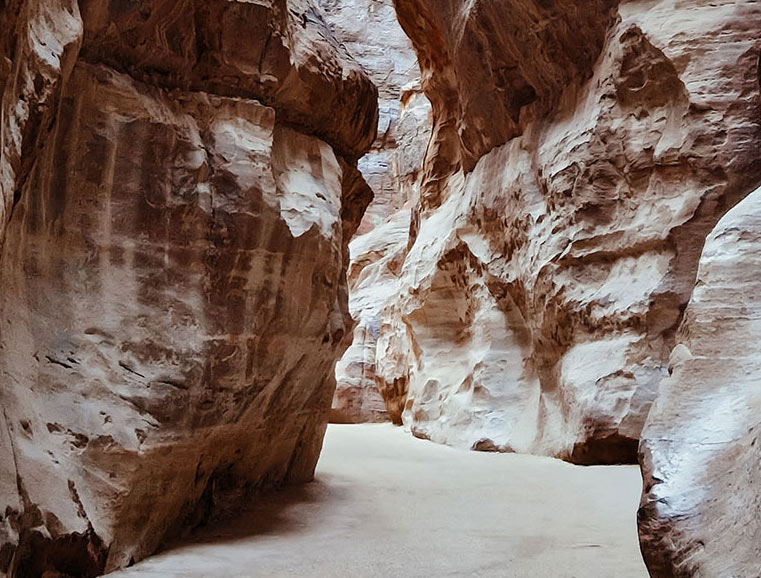 Die Felsenstadt Petra in Jordanien – neue Weltwunder